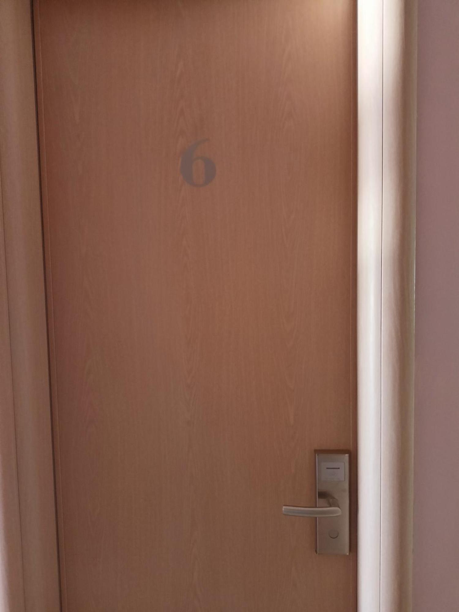Finikas Rooms Agia Marina  部屋 写真